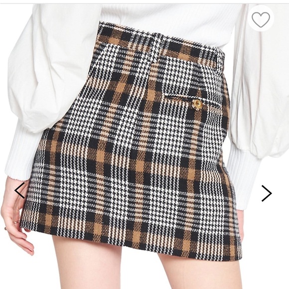 En Saison Plaid check mini skirt, size large, fits like a 6-8. - Picture 2 of 4